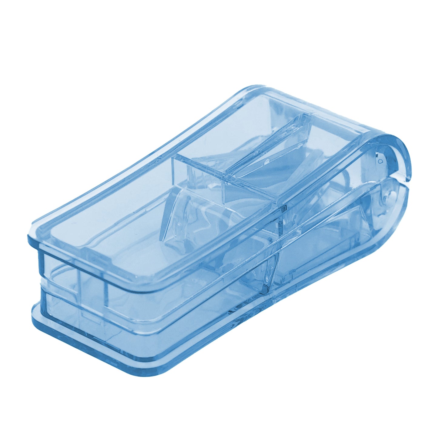 close up view of the closed pill splitter